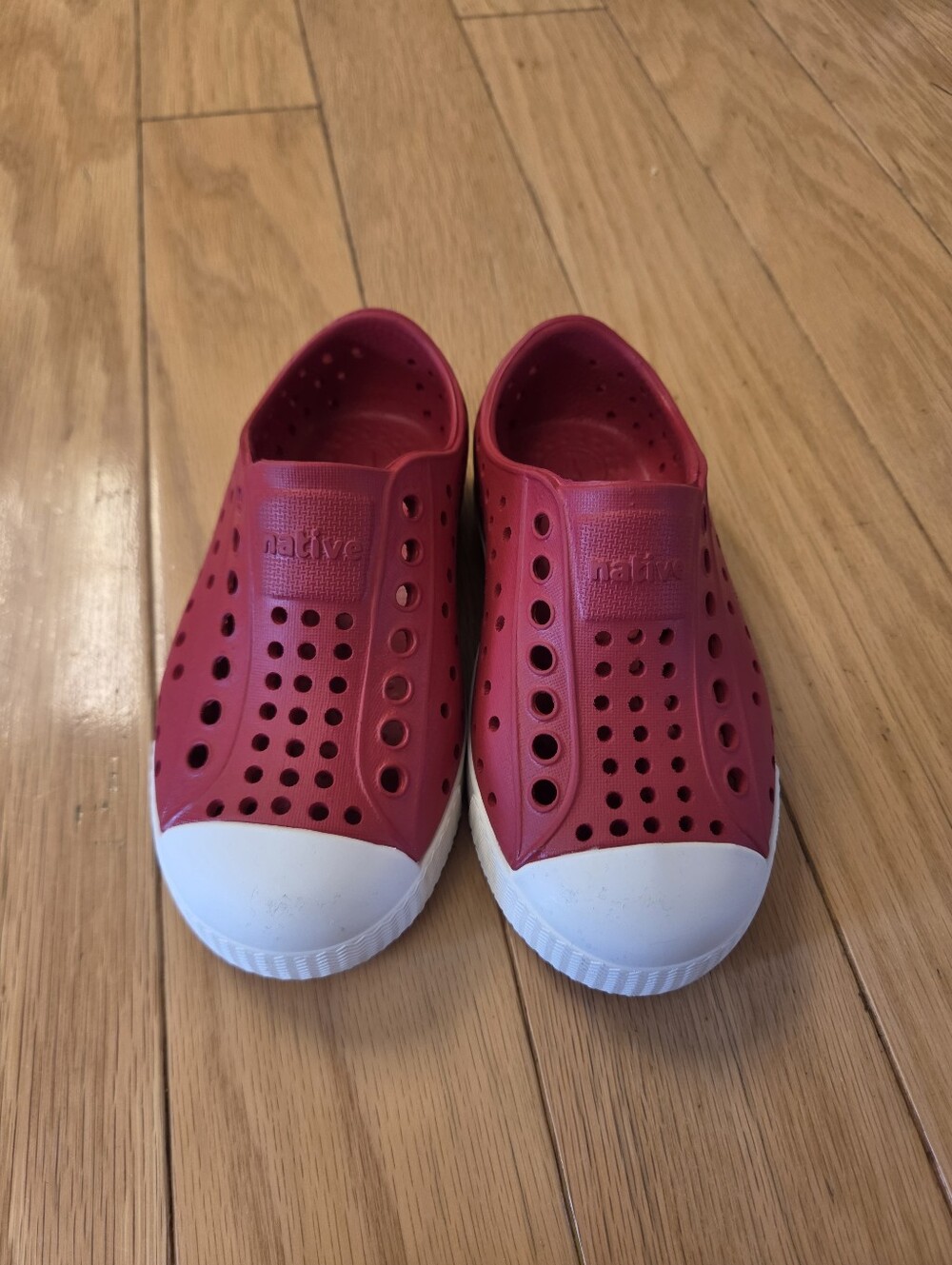Native Jefferson Slip-On Kids Shoes in Red with White Toe